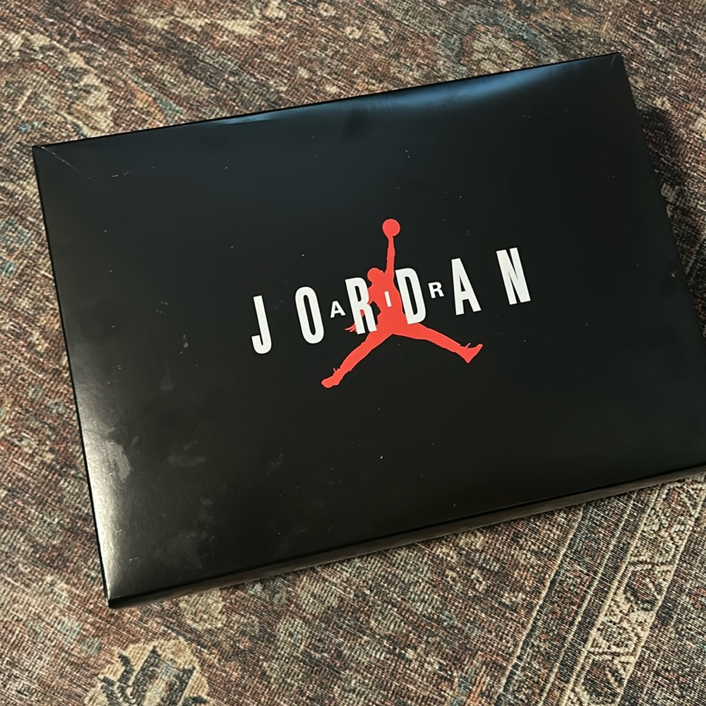 Air Jordan 11 retro LOW 9.5 Men’s